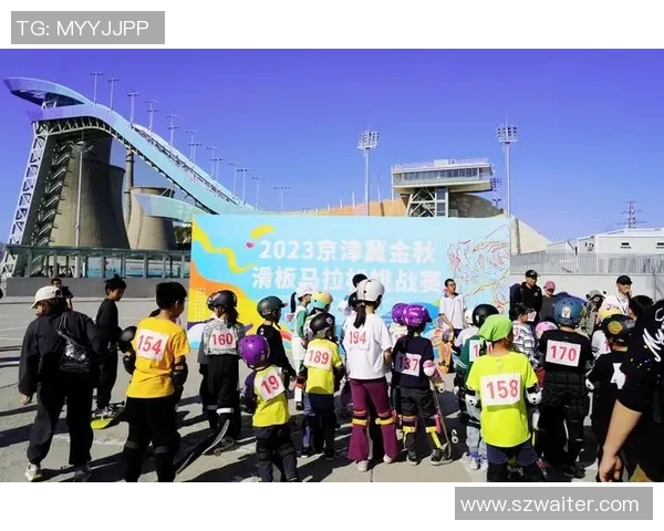 城市马拉松观察：杭州滑板队在赛事中的团队意识与表现分析